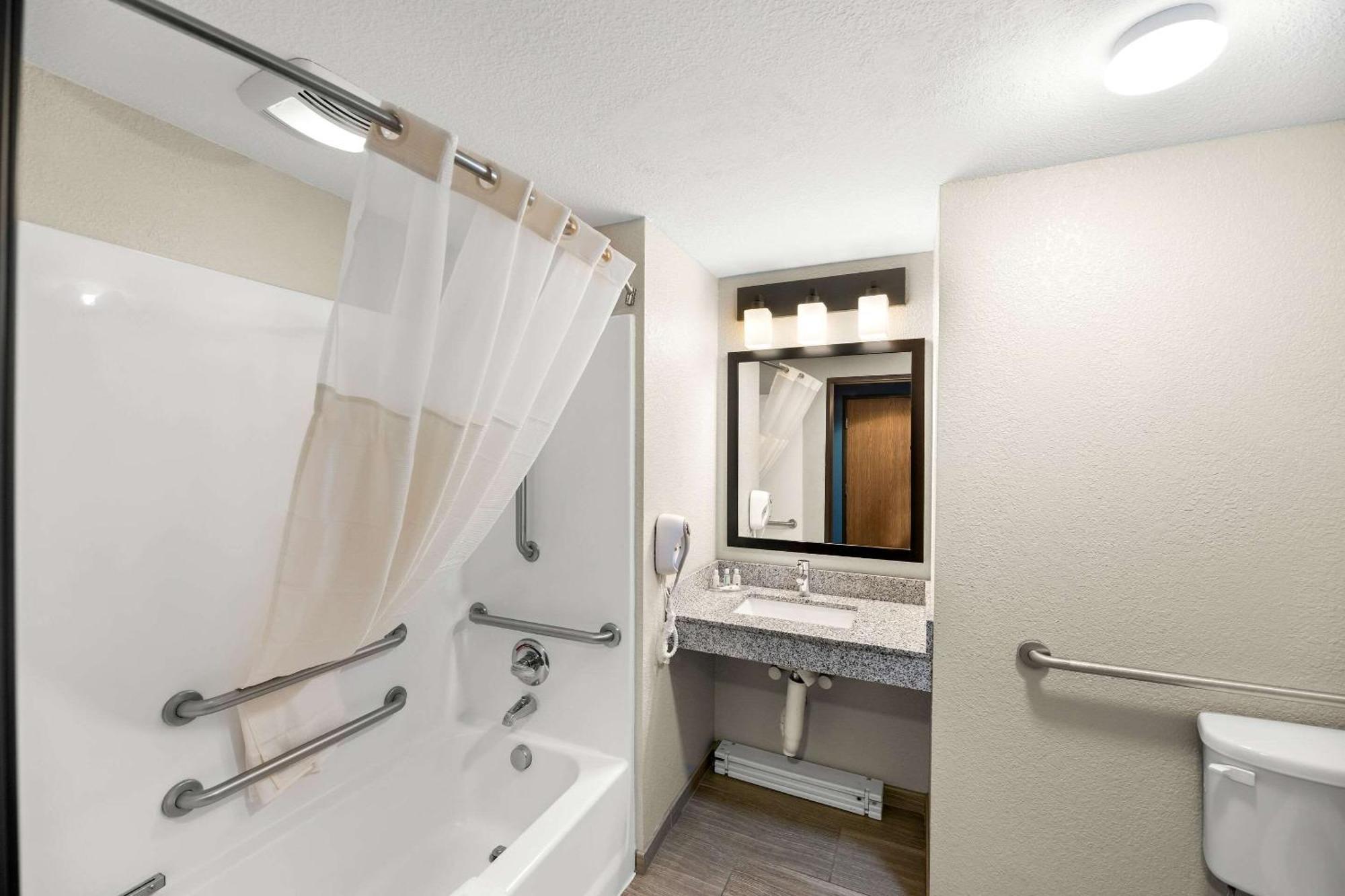 Quality Inn & Suites Big Spring Exteriör bild