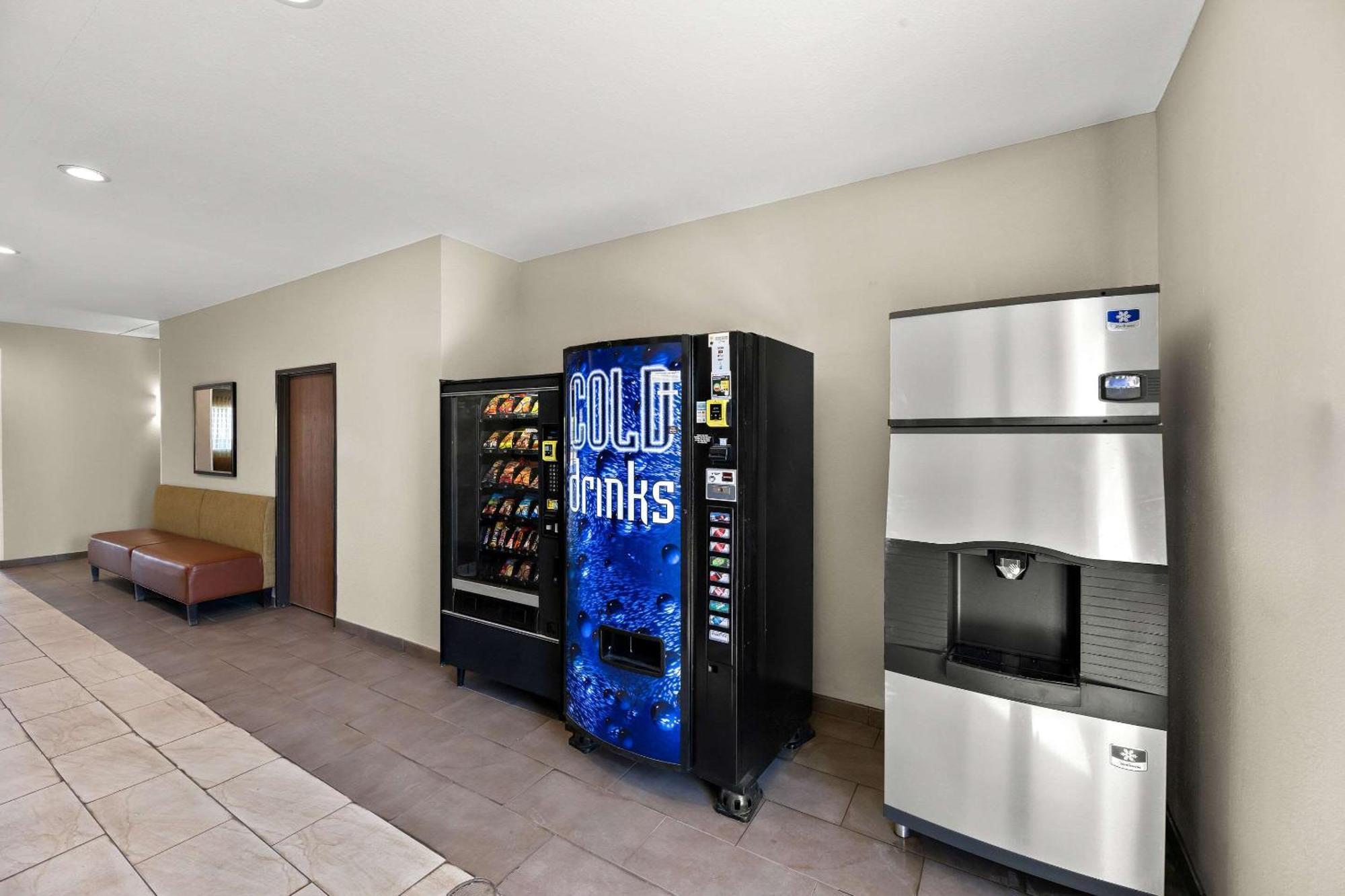 Quality Inn & Suites Big Spring Exteriör bild