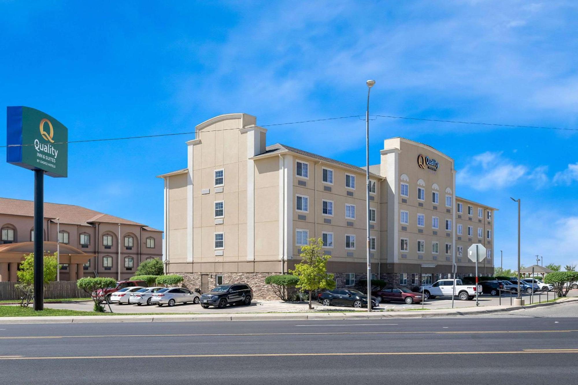 Quality Inn & Suites Big Spring Exteriör bild